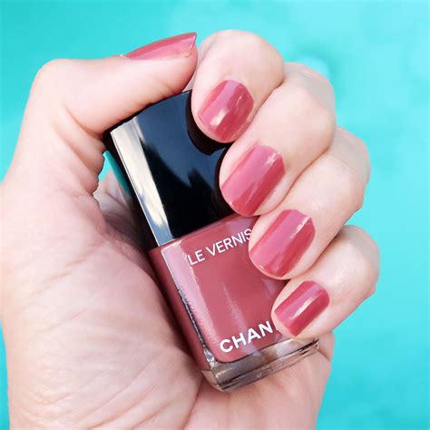 chanel emotion nail polish